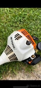 Krovinorez Stihl FS55 poškodený