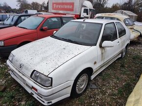 Renault 19