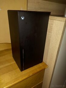 XBOX SEREIS X 1TB cena je aj s hrami Xbox je plne funkčný