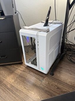 PC - Ryzen 9 7900X3D - RX 7800 TX  - 4TB Ssd - 64Gb Ram