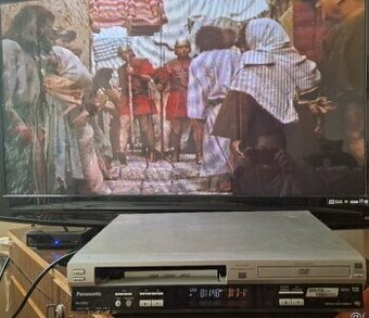 2v1 HiFi stereo Panasonic NV-VP23 VHS-CD-DVD video