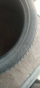 295/35 R21