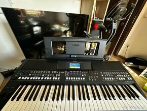 Yamaha PSR-SX600