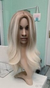 Blond melírová parochňa