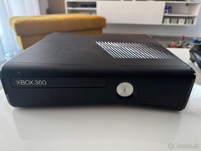 XBOX 360 slim