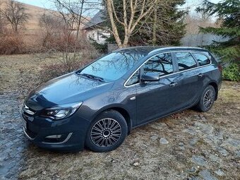 Opel Astra SportsTourer Cosmo