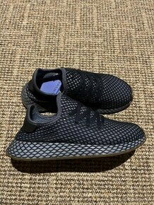 Adidas Deerupt, velikost 40