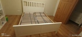 Manželská postel ikea hemnes + polohovateľný rošt