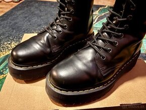 Dr.Martens