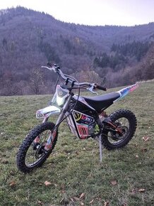 Velimotor VMX12 elektrická motorka