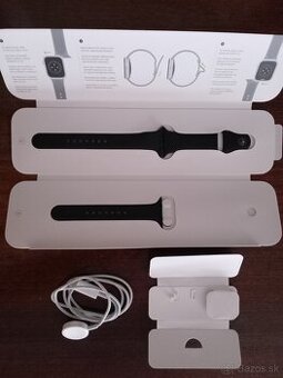 Predám Apple watch SE 44mm náramok + nabíjačku