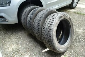 Predám zimné pneumatiky NOKIAN WR D3, 215/60 r16 - 1