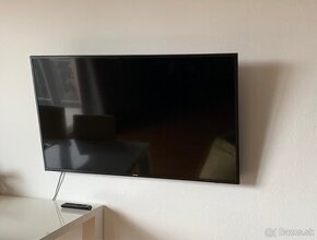 TV Samsung UE50KU6072U vrátane držiaka na stenu