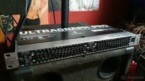 Behringer FBQ1502HD