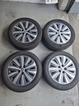 Disky 5x112 r17 obuté na pneu 215/55 r17 - 1