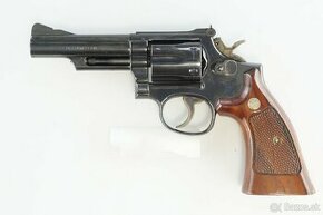 Revolver Smith & Wesson 19-4, .357 Magnum, 4'' hlaveň