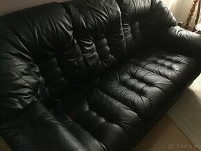 Kožený čierny gauč 3 sedačkový