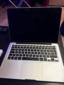 Macbook Pro 13" na diely