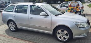 ŠKODA OCTAVIA 1.6(75kw) SLEVA(zadní dveře v elekt