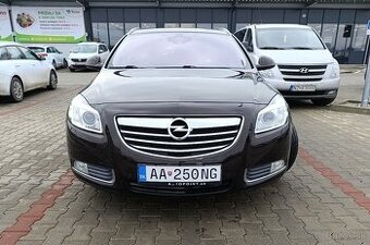 Predám Opel Insignia 2.0 kombi.