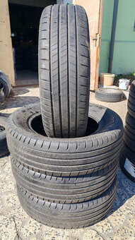 Letné pneu 225/65 R17 --- BRIDGESTONE , CONTINENTAL