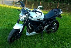 Yamaha FZ6