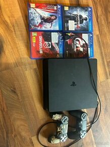 Predám playstation 4 slim