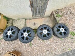 Audi elektrony+gumy 205/55r16 zima