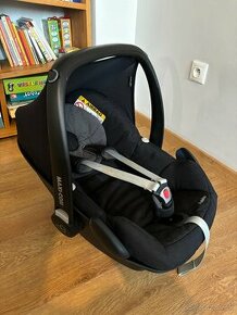 Autosedacka Maxi-Cosi Pebble + adaptery Bugaboo Cameleon