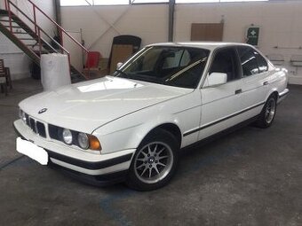 BMW e34 525i  1988