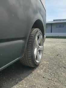 BMW 5x120 R17 M+S pneu