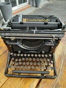 PISACI STROJ 1905-UNDERWOOD -USA