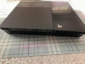 Playstation 4 na náhradné diely - 1