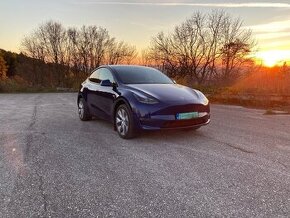 Tesla Model Y 9/2023 AWD Long Range DualMotor + ťažné