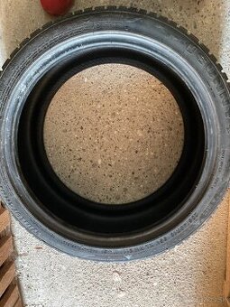 Zimne pneumatiky 235/40R18