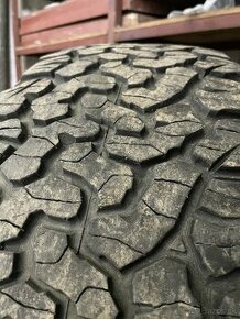 255/70 r18 BF goodrich KO2