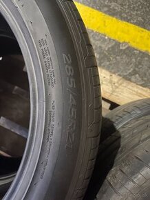 Predám 4ks 285/45 R21