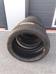 2 zadné Pirelli Sottozero z F12 305/35-ZR  20"