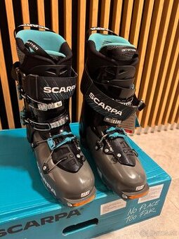 Scarpa maestrale Xt nove 270