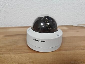 Predám bezpecnostnu kameru HIKVISION DS-2CD2142FWD-I (2.8MM)