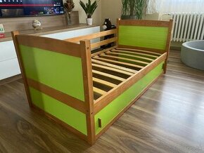 Drevená detská posteľ - 1