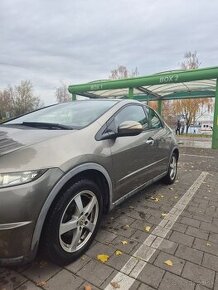 Honda civic 8g, 1.4i, automat