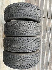 Zimne gumy 225/60 R18 Nokian