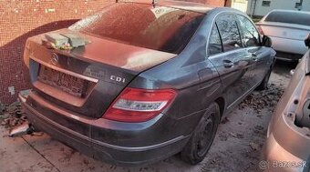 Mercedes C200 W204 2.2 CDI 2008  Predám DVERE, TRYSKY A64607