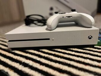 Xbox One S 1TB - 1