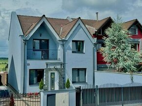 Komplet novozrekonštruovaný rodinný dom v tichej ulici vo VK