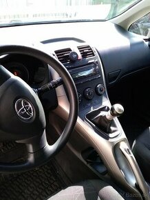 Toyota Auris benzin - 1