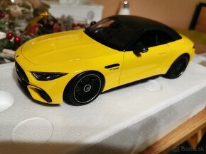 Model auto mercedes benz SL 63 amg 1:18(škoda,tatra,ab