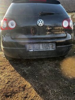 Rozpredam Volkswagen golf 5 1.9 tdi 6q