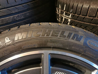 265/40 R19 - zimné pneumatiky Michelin (2 ks) - 1